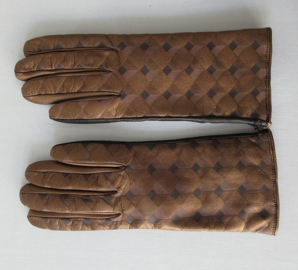 Gala Gloves Brown Diamond Design. Item Number D616NLCA008 Brown. Gold & Brown Diamond design on top side. Solid brown leather underside. 60g approximate weight, Made in Italy